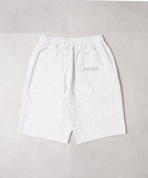 1111clothing(ワンフォークロージング)の「【セットアップ可能】ミニ裏毛 アップリケ ショートパンツ / Mini-Fleece Applique Shorts(スウェットパンツ・メンズ・アッシュ/ブラック・XL/L/M)」の10枚目の写真