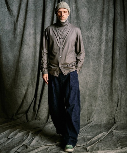 wjk（ダヴルジェイケイ）の「mcg3812- ex.comfy wool middle cardigan Vネックカーディガン(6893 wn08j)（カーディガン/ボレロ・メンズ・グレー系その他/ブラック・S/M/L/XL）」の6枚目の写真