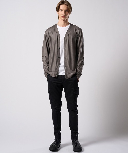 wjk（ダヴルジェイケイ）の「mcg3812- ex.comfy wool middle cardigan Vネックカーディガン(6893 wn08j)（カーディガン/ボレロ・メンズ・グレー系その他/ブラック・S/M/L/XL）」の20枚目の写真