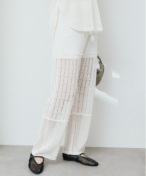 RIVE DROITE(リヴドロワ)の「【à Nice】【セットアップ着用可能/2サイズ展開】クロシェトリムニットパンツ(その他パンツ・レディース・オフホワイト/チャコールグレー・36/38)」の2枚目の写真