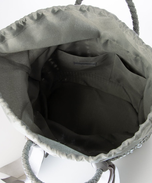 cache cache(カシュ カシュ)の「カシュカシュ cachecache / 下がりグログラン柄編みトート カゴバッグ(かごバッグ・レディース・ベージュ系その他/グレー/ブラック・FREE)」の10枚目の写真