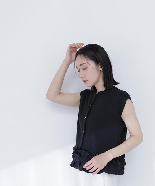 NATURAL BEAUTY BASIC(ナチュラルビューティーベーシック)の「フリルドッキングニットジレ(ベスト・レディース・ブラック/グレー系その他/オフホワイト・フリ-)」の9枚目の写真
