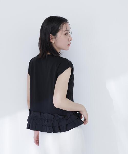 NATURAL BEAUTY BASIC(ナチュラルビューティーベーシック)の「フリルドッキングニットジレ(ベスト・レディース・ブラック/グレー系その他/オフホワイト・フリ-)」の11枚目の写真