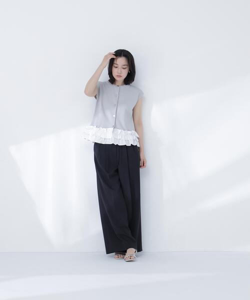NATURAL BEAUTY BASIC(ナチュラルビューティーベーシック)の「フリルドッキングニットジレ(ベスト・レディース・ブラック/グレー系その他/オフホワイト・フリ-)」の14枚目の写真