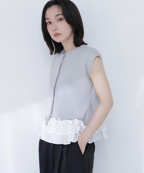 NATURAL BEAUTY BASIC(ナチュラルビューティーベーシック)の「フリルドッキングニットジレ(ベスト・レディース・ブラック/グレー系その他/オフホワイト・フリ-)」の15枚目の写真