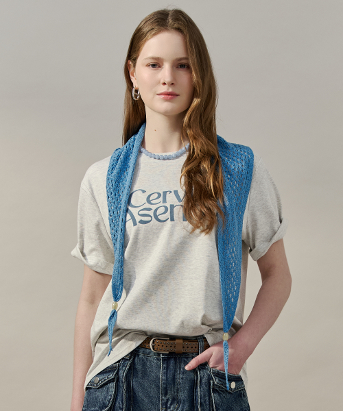 MAXZA(マージャコレクション)の「ネットスカーフセットレタリング半袖Tシャツ(Tシャツ/カットソー・レディース・グレー・FREE)」の1枚目の写真