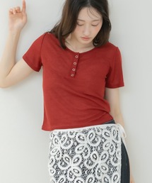HEILIS | シアーリブヘンリー半袖カットソー / シアートップス 半袖カットソー ヘンリーネック リブトップス コンパクトトップス レイヤード 韓国 カジュアル フェミニン 春服 夏服 秋服 ブラック オフホワイト グレー ブルー ピンク レッド 黒 白 灰色 青 赤(Tシャツ/カットソー)