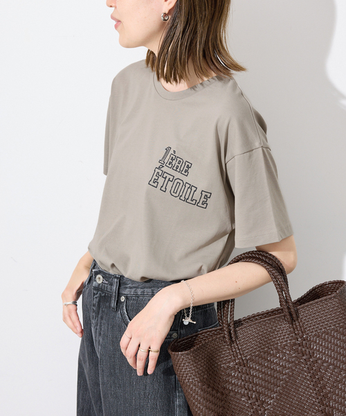 SLOBE IENA(スローブイエナ)の「《WEB限定カラーあり/追加3》1ST ETOILE Tシャツ(Tシャツ/カットソー・レディース・ホワイト/グレー/ブラウン/カーキ・FREE)」の22枚目の写真