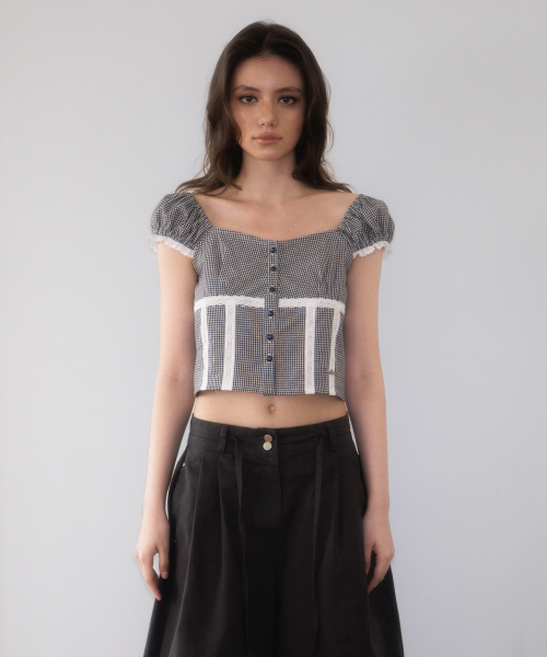 ROSEFRANTZ（ロゼフランツ）の「Check Shirring Crop Blouse [Navy]（シャツ/ブラウス・レディース・ネイビー・SMALL/MEDIUM）」の2枚目の写真