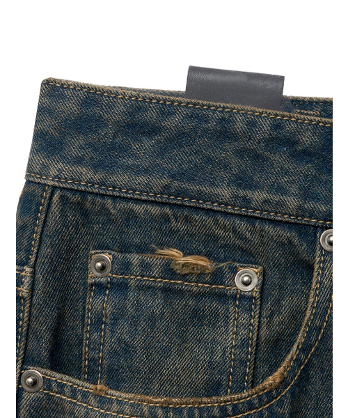 NOIRER(ノイア)の「キャットウォッシングワイドバミューダデニムパンツ(ヴィンテージブルー)(その他パンツ・メンズ・その他・48/50/52)」の5枚目の写真