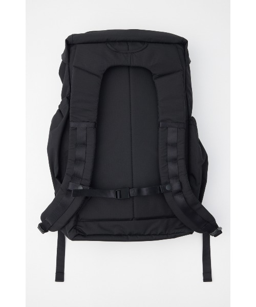 nagonstans（ナゴンスタンス）の「zip backpack（バックパック/リュック・レディース・ホワイト/ブラック・MEDIUM）」の3枚目の写真