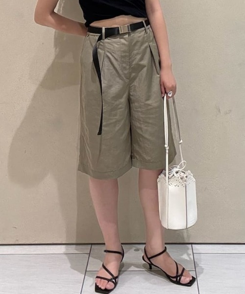MIESROHE(ミースロエ)の「撥水ガチャベルト付きハーフパンツ(その他パンツ・レディース・ホワイト/カーキ/ブラック・1/0)」の3枚目の写真