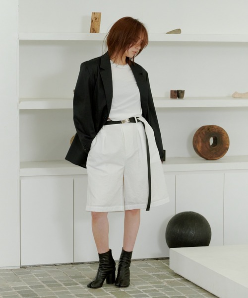 MIESROHE(ミースロエ)の「撥水ガチャベルト付きハーフパンツ(その他パンツ・レディース・ホワイト/カーキ/ブラック・1/0)」の17枚目の写真