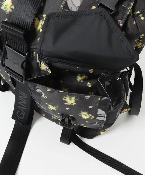 GANNI(ガニー)の「GANNI PRINTED NYLON BACKPACK(バックパック/リュック・レディース・その他1・-)」の9枚目の写真