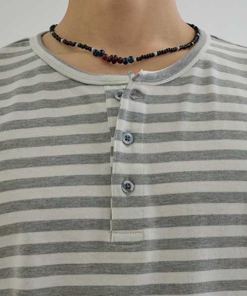 EPNK(イーピーエヌケー)の「Border henly neck tee / ボーダーヘンリーネックT(Tシャツ/カットソー・メンズ・オフホワイト/ブラック・SMALL/MEDIUM/LARGE)」の15枚目の写真