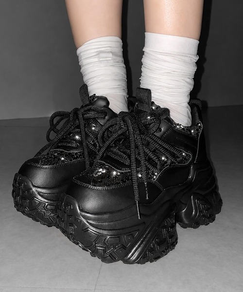me+em select(ミームセレクト)の「【 +10.5cm盛れ 】スパンコールレースアップ厚底スニーカー / +10.5cm spangle lace-up platform sneakers(スニーカー・レディース・アイボリー/ブラック・37/38/39/40)」の11枚目の写真