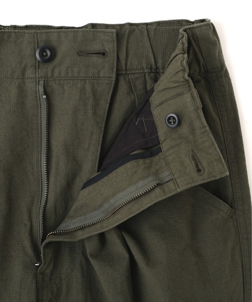 MHL.（エムエイチエル）の「COTTON LINEN TINY RIPSTOP（その他パンツ・レディース・カーキ/ライトベージュ・0/1/2/3）」の4枚目の写真