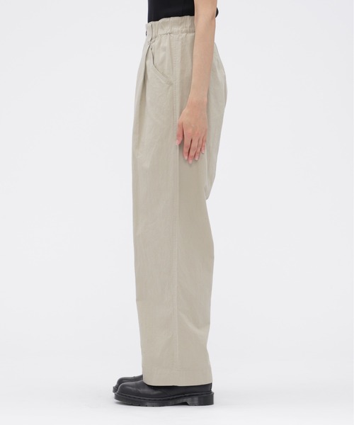 MHL.(エムエイチエル)の「COTTON LINEN TINY RIPSTOP(その他パンツ・レディース・カーキ/ライトベージュ・0/1/2/3)」の8枚目の写真