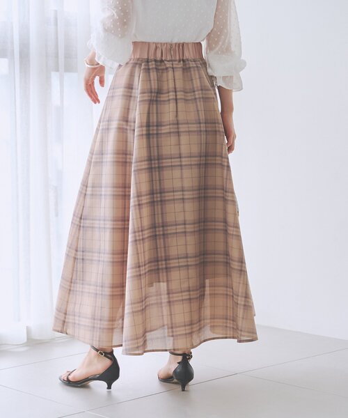 La boutique BonBon(ラブティックボンボン)の「【お上品シルエット】シアーチェックオーガンサーキュラースカート(スカート・レディース・ベージュ/ネイビー・38/36/PS)」の5枚目の写真