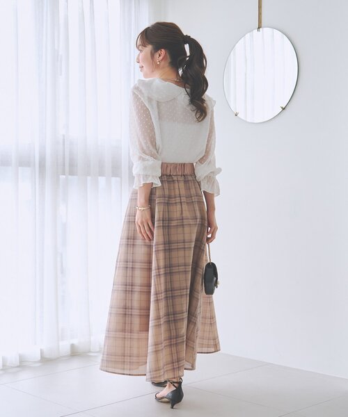 La boutique BonBon(ラブティックボンボン)の「【お上品シルエット】シアーチェックオーガンサーキュラースカート(スカート・レディース・ベージュ/ネイビー・38/36/PS)」の8枚目の写真