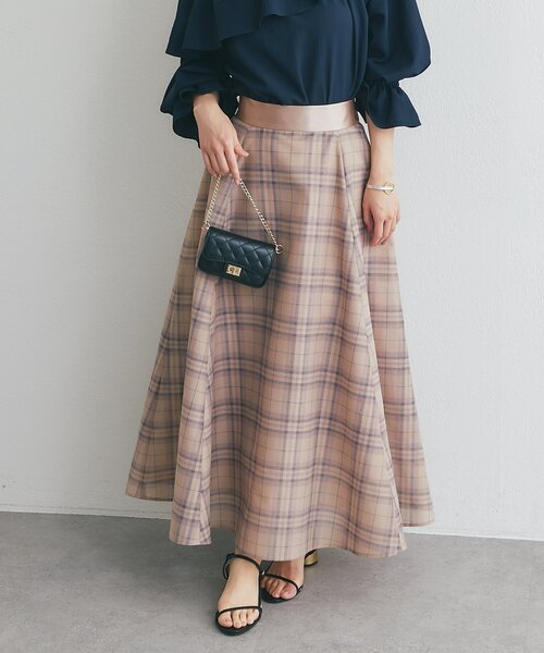La boutique BonBon(ラブティックボンボン)の「【お上品シルエット】シアーチェックオーガンサーキュラースカート(スカート・レディース・ベージュ/ネイビー・38/36/PS)」の11枚目の写真