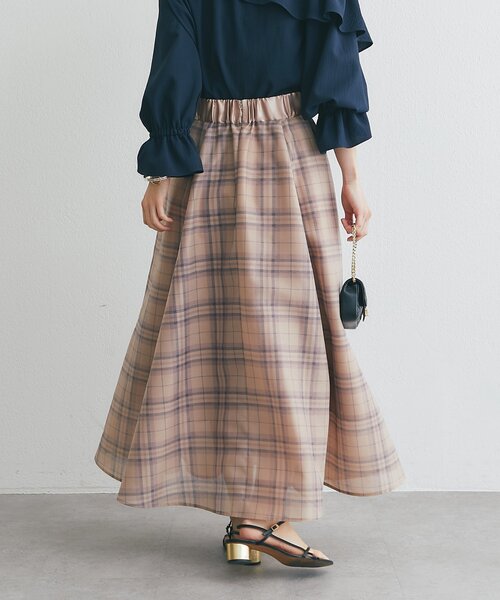 La boutique BonBon(ラブティックボンボン)の「【お上品シルエット】シアーチェックオーガンサーキュラースカート(スカート・レディース・ベージュ/ネイビー・38/36/PS)」の13枚目の写真