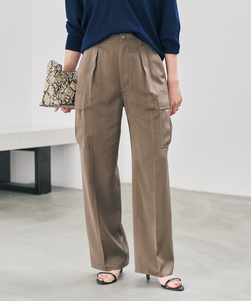 Spick & Span（スピックアンドスパン）の「スエードサテンカーゴパンツ（カーゴパンツ・レディース・ブラック/モカ・38/36）」の8枚目の写真