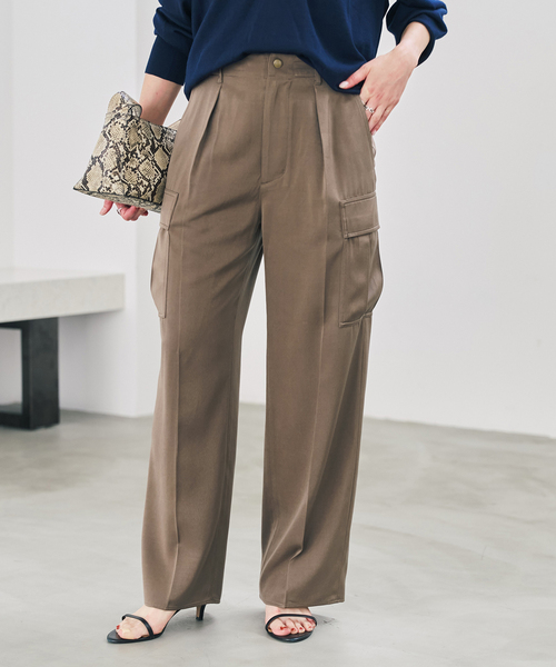 Spick & Span（スピックアンドスパン）の「スエードサテンカーゴパンツ（カーゴパンツ・レディース・ブラック/モカ・38/36）」の9枚目の写真