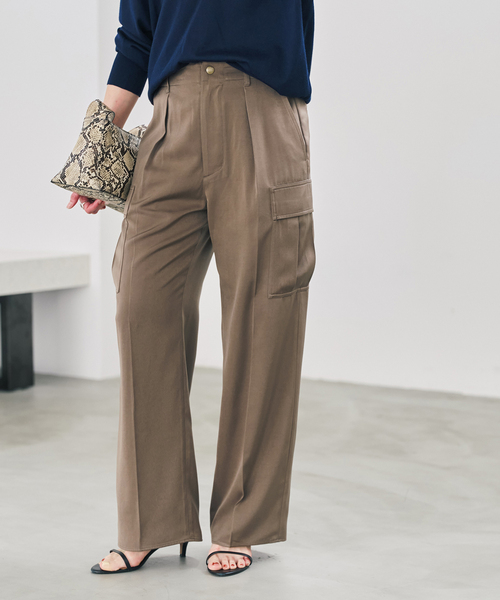 Spick & Span（スピックアンドスパン）の「スエードサテンカーゴパンツ（カーゴパンツ・レディース・ブラック/モカ・38/36）」の10枚目の写真