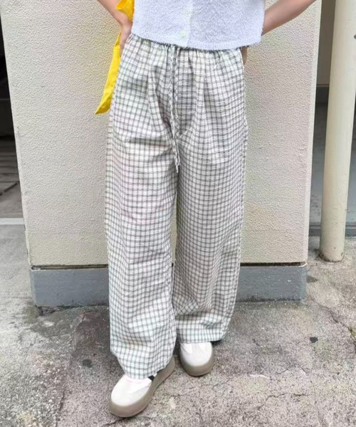 mebole(メボレ)の「check wide easy pants(その他パンツ・レディース・ホワイト/ブルー・FREE)」の4枚目の写真