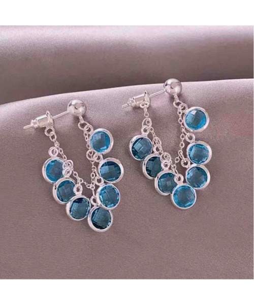 tone(トーン)の「【88eighty-eight】ブルーストーンラウンドじゃらじゃらピアス【import】(MA)(ピアス(両耳用)・レディース・ブルー・FREE)」の2枚目の写真