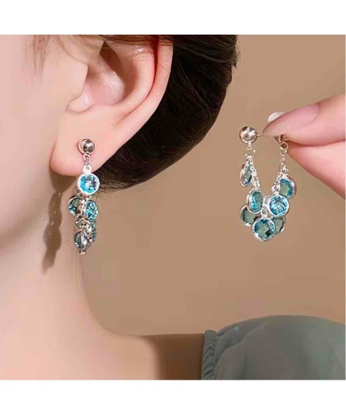 tone(トーン)の「【88eighty-eight】ブルーストーンラウンドじゃらじゃらピアス【import】(MA)(ピアス(両耳用)・レディース・ブルー・FREE)」の3枚目の写真