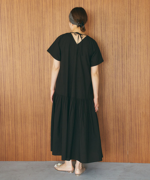 U by SPICK&SPAN(ユーバイスピックアンドスパン)の「2WAYハーフスリーブコットンロングワンピース(ワンピース・レディース・カーキ/ブラック/ブルー・36)」の15枚目の写真