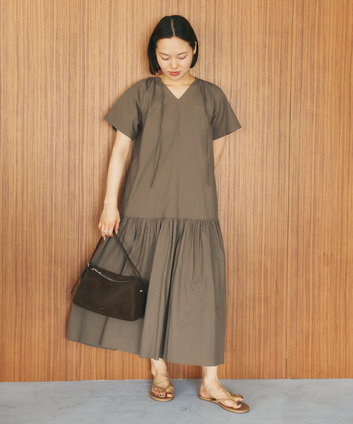 U by SPICK&SPAN(ユーバイスピックアンドスパン)の「2WAYハーフスリーブコットンロングワンピース(ワンピース・レディース・カーキ/ブラック/ブルー・36)」の19枚目の写真