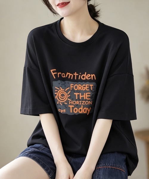 ONEP STAR(ワンピスター)の「グラフィックプリント半袖Tシャツ(Tシャツ/カットソー・レディース・ホワイト/ブラック/ベージュ/パープル/ネイビー・MEDIUM/LARGE/X-LARGE)」の3枚目の写真