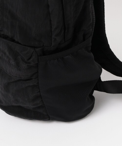 C.P. COMPANY(シーピーカンパニー)の「C.P. Company / Nylon B Lens Backpack(バックパック/リュック・メンズ・ブラック・ONE SIZE)」の6枚目の写真