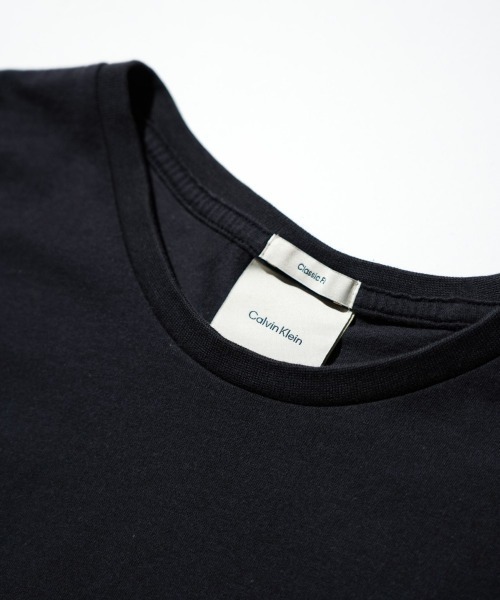 THRIFTY LOOK（スリフティールック）の「Calvin Klein カルバンクライン / PRINTED LOGO TEE ロゴTシャツ（Tシャツ/カットソー・メンズ・ブラック系1/ブラック・MEDIUM/SMALL/X-LARGE/LARGE）」の13枚目の写真