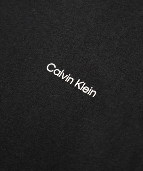 THRIFTY LOOK（スリフティールック）の「Calvin Klein カルバンクライン / PRINTED LOGO TEE ロゴTシャツ（Tシャツ/カットソー・メンズ・ブラック系1/ブラック・MEDIUM/SMALL/X-LARGE/LARGE）」の14枚目の写真