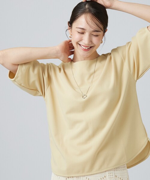 SHOO・LA・RUE(シューラルー)の「【2点セット/洗濯機可/S-LL】インせず着られる ネックレス付き 5分袖Tシャツ(Tシャツ/カットソー・レディース・ライトイエロー系/ネイビー/ブラウン系/ライトグレー・01/04/03/02)」の4枚目の写真