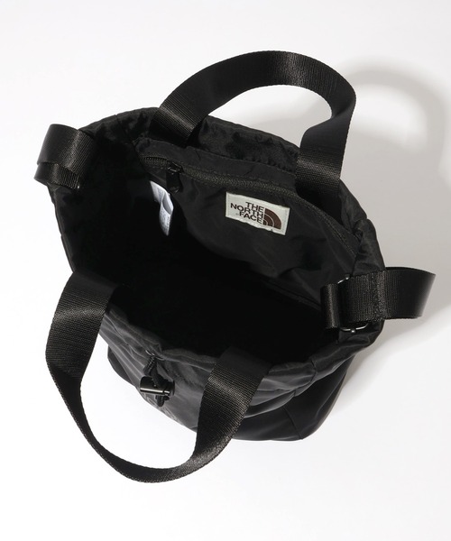 THE NORTH FACE(ザノースフェイス)の「【THE NORTH FACE/ザノースフェイス】BONNEY BUCKET BAG MINI / ボニーバケットバッグ ミニ ショルダーバッグ(ショルダーバッグ・メンズ・オフホワイト/ブラック系1・FREE)」の17枚目の写真
