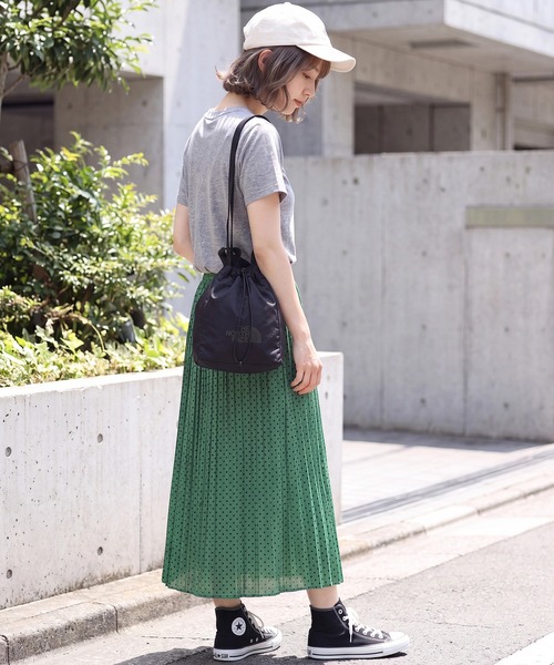 THE NORTH FACE(ザノースフェイス)の「【THE NORTH FACE/ザノースフェイス】BONNEY BUCKET BAG MINI / ボニーバケットバッグ ミニ ショルダーバッグ(ショルダーバッグ・メンズ・オフホワイト/ブラック系1・FREE)」の6枚目の写真