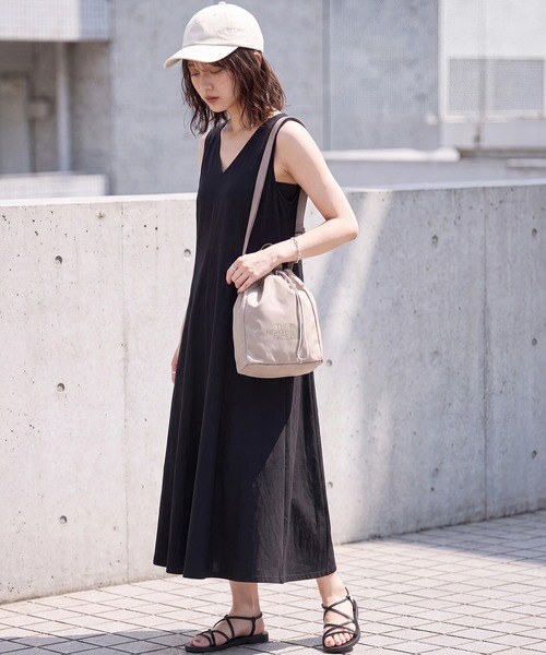 THE NORTH FACE(ザノースフェイス)の「【THE NORTH FACE/ザノースフェイス】BONNEY BUCKET BAG MINI / ボニーバケットバッグ ミニ ショルダーバッグ(ショルダーバッグ・メンズ・オフホワイト/ブラック系1・FREE)」の11枚目の写真
