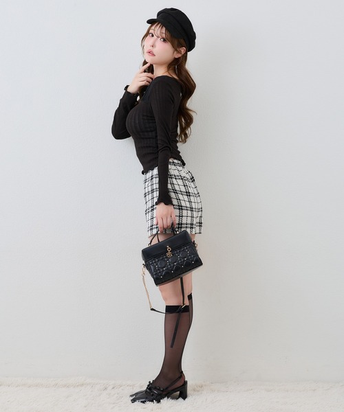 one after another NICE CLAUP(ワンアフターアナザーナイスクラップ)の「バックル付きテレコトップス(Tシャツ/カットソー・レディース・ブラック/ベージュ/オフホワイト・FREE)」の17枚目の写真