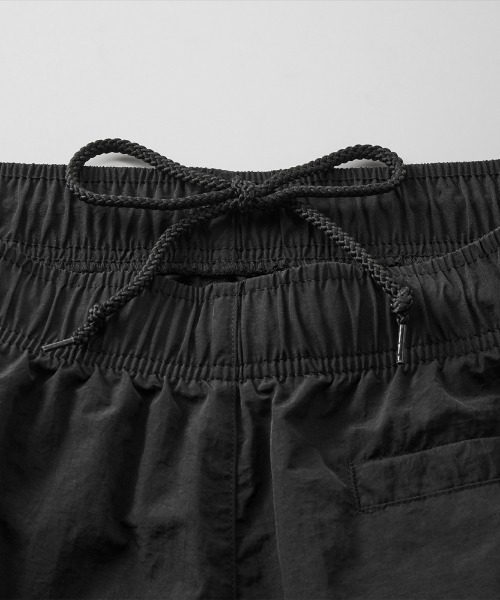 Ol' Basics（オールベーシックス）の「Ol' Basics（オール・ベーシックス） セットアップ対応 ジョガーパンツ U.S.ARMY ロゴプリント コットンライクナイロン トレーニングパンツ イージーパンツ アメカジ ミリタリー メンズ（その他パンツ・メンズ・ネイビー/ブラック・S/M/L/XL）」の4枚目の写真