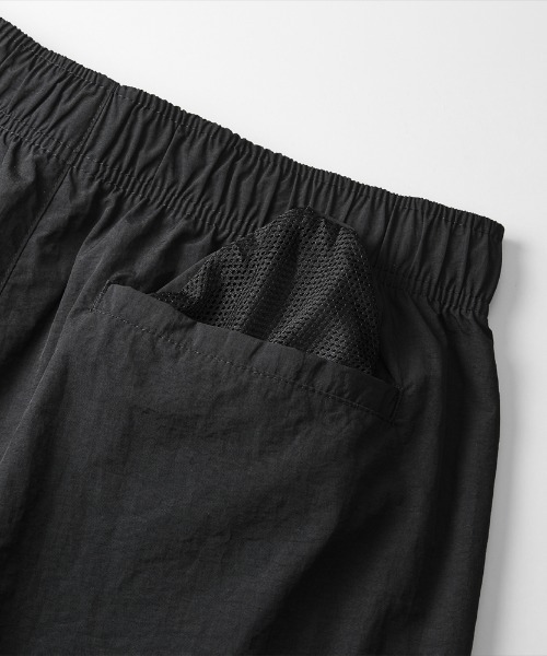 Ol' Basics（オールベーシックス）の「Ol' Basics（オール・ベーシックス） セットアップ対応 ジョガーパンツ U.S.ARMY ロゴプリント コットンライクナイロン トレーニングパンツ イージーパンツ アメカジ ミリタリー メンズ（その他パンツ・メンズ・ネイビー/ブラック・S/M/L/XL）」の5枚目の写真