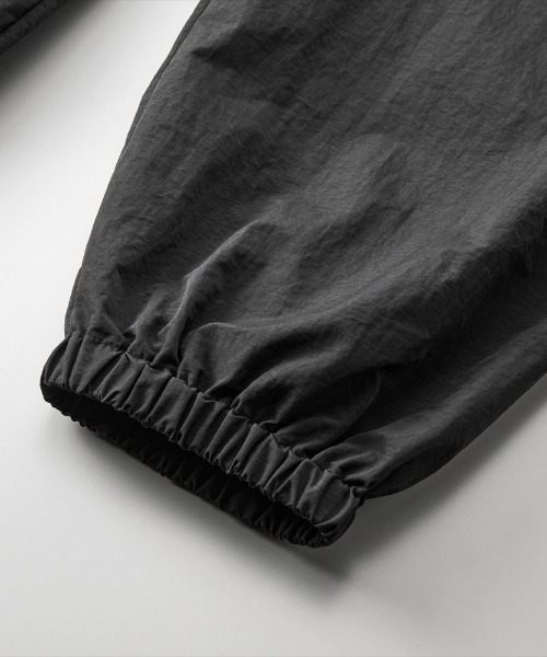 Ol' Basics（オールベーシックス）の「Ol' Basics（オール・ベーシックス） セットアップ対応 ジョガーパンツ U.S.ARMY ロゴプリント コットンライクナイロン トレーニングパンツ イージーパンツ アメカジ ミリタリー メンズ（その他パンツ・メンズ・ネイビー/ブラック・S/M/L/XL）」の6枚目の写真