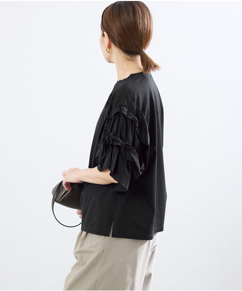 IENA(イエナ)の「袖ギャザーフリルカットソー(Tシャツ/カットソー・レディース・ホワイト/チャコールグレー/ブラック・FREE)」の8枚目の写真