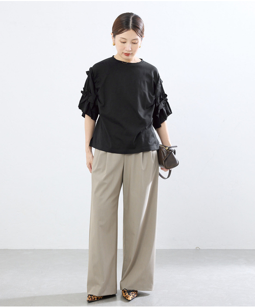 IENA(イエナ)の「袖ギャザーフリルカットソー(Tシャツ/カットソー・レディース・ホワイト/チャコールグレー/ブラック・FREE)」の11枚目の写真