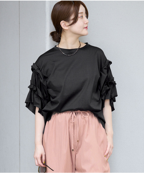 IENA(イエナ)の「袖ギャザーフリルカットソー(Tシャツ/カットソー・レディース・ホワイト/チャコールグレー/ブラック・FREE)」の16枚目の写真