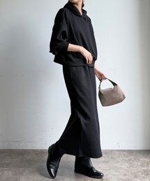 【WEB限定】ショートオーバーサイズフーディー+タイトスカートセット
